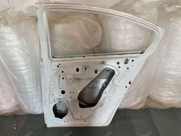 Chevrolet Cruze Sağ Arka Kapı