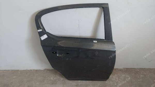 Opel Corsa E Sağ Arka Kapı