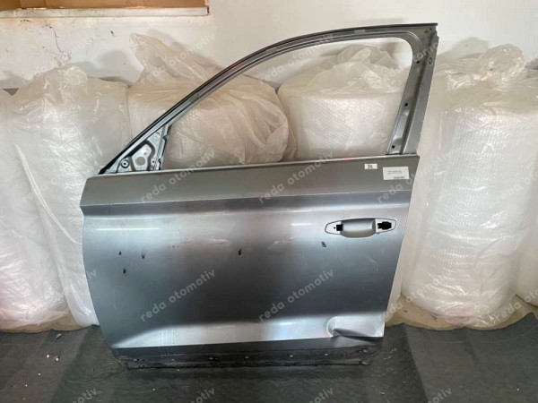 Skoda Kodiaq Sol Ön Kapı