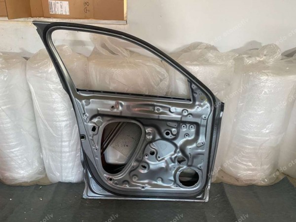 Skoda Kodiaq Sol Ön Kapı