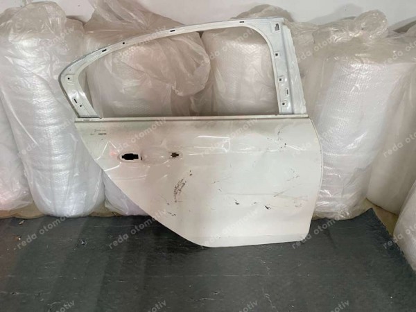 Fiat Egea Sağ Arka Kapı