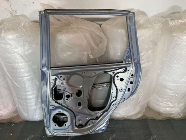 Honda Jazz Sağ Arka Kapı