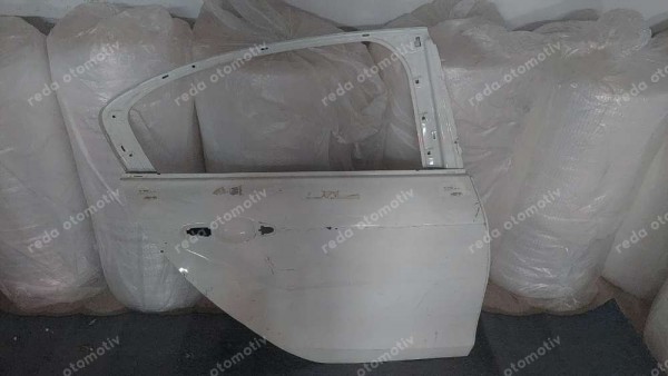 Fiat Egea Sağ Arka Kapı