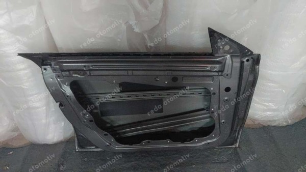 Mercedes CLA Serisi W117 Sol Ön Kapı