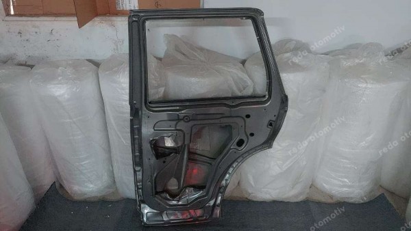 Land Rover  Range Rover Sağ Arka Kapı