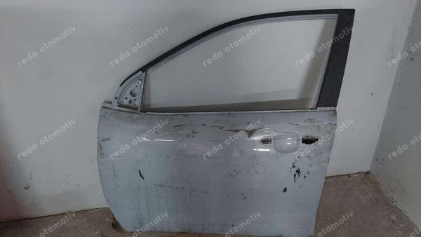 Hyundai İ20 Sol Ön Kapı CP