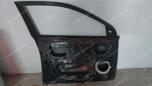 Hyundai İ20 Sol Ön Kapı