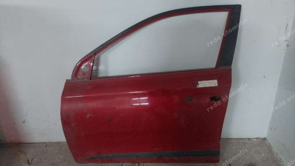 Hyundai İ20 Sol Ön Kapı
