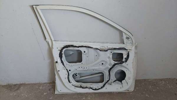 Hyundai İ20 Sol Ön Kapı