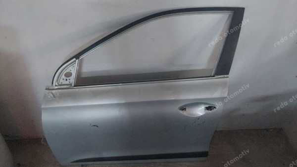 Hyundai İ20 Sol Ön Kapı
