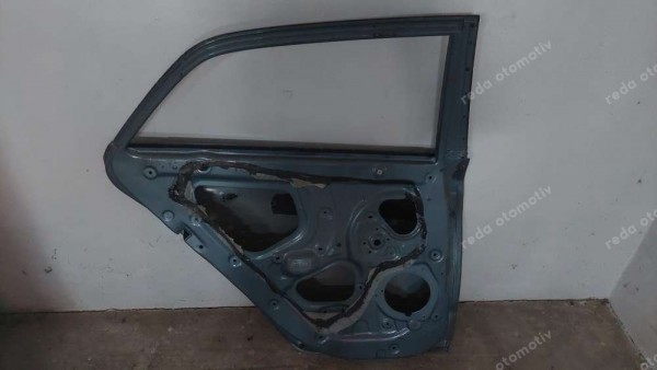 Hyundai İ20 Sol Arka Kapı