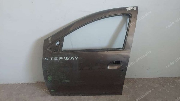 Dacia Sandero Stepway Sol Ön Kapı