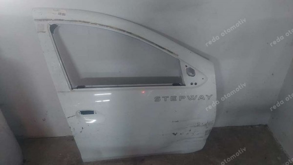 Dacia Stepway Sağ Ön Kapı