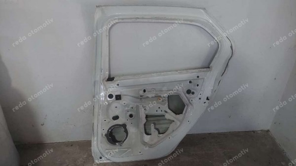 Renault Symbol Sağ Arka Kapı