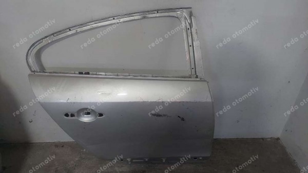 Renault Fluence Sağ Arka Kapı