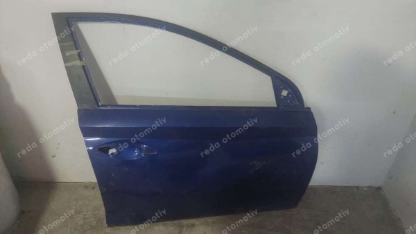 Hyundai İ20 Sağ Ön Kapı