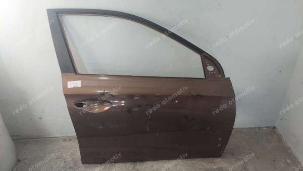Hyundai İ20 Sağ Ön Kapı