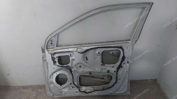 Hyundai İ20 Sağ Ön Kapı