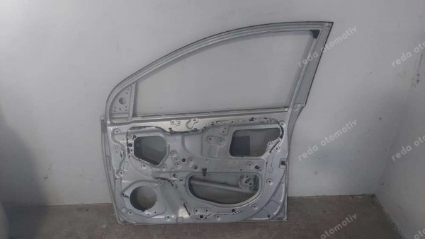 Hyundai İ20 Sağ Ön Kapı