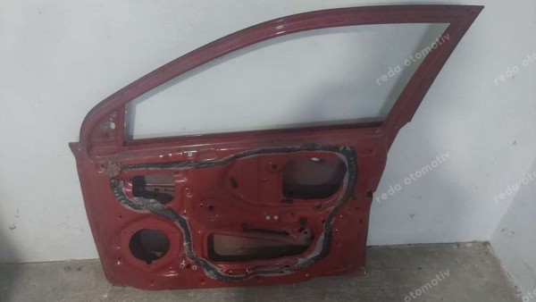 Hyundai İ20 Sağ Ön Kapı