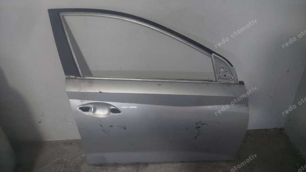 Hyundai İ20 Sağ Ön Kapı