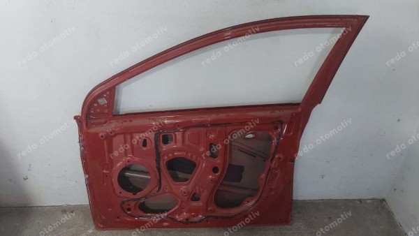 Hyundai İ20 Sağ Ön Kapı