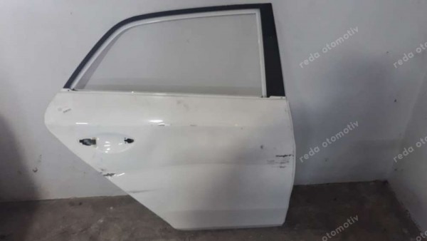 Hyundai İ20 Sağ Arka Kapı