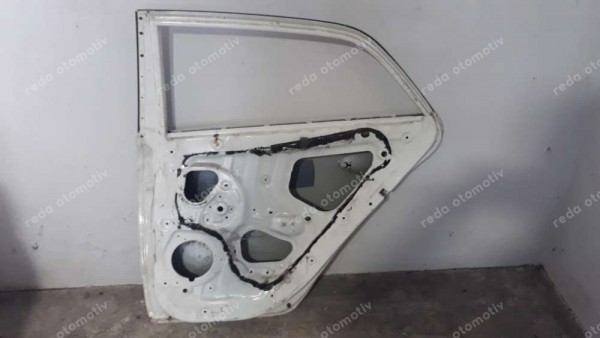 Hyundai İ20 Sağ Arka Kapı