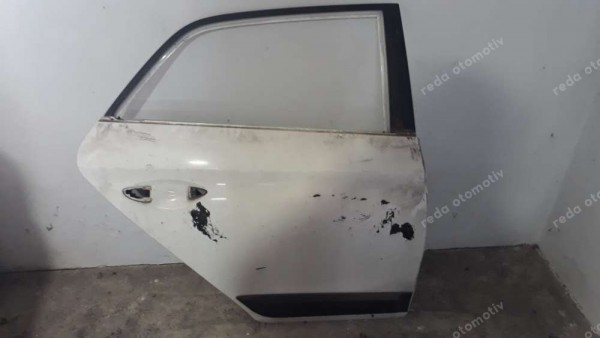 Hyundai İ20 Sağ Arka Kapı