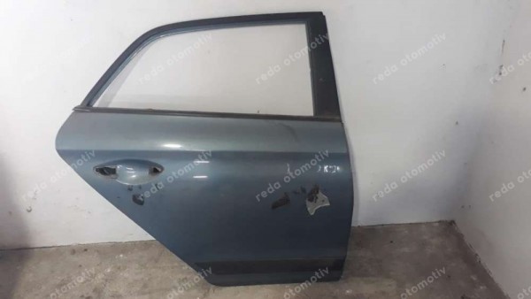 Hyundai İ20 Sağ Arka Kapı