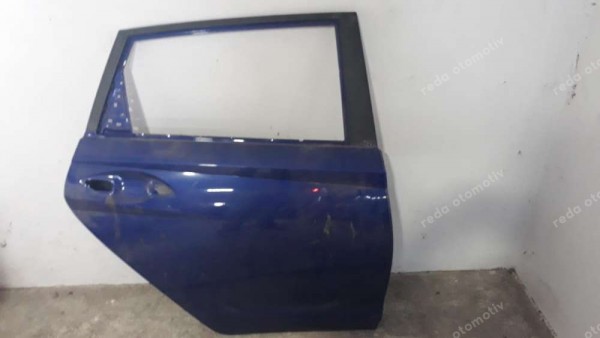 Hyundai İ20 Sağ Arka Kapı