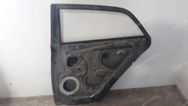 Hyundai İ20 Sağ Arka Kapı