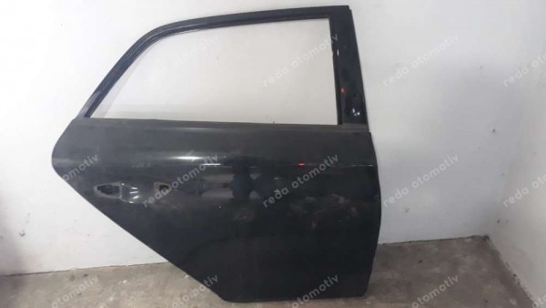 Hyundai İ20 Sağ Arka Kapı