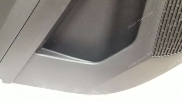 Renault Captur2 Sol Arka Kapı Döşemesi 829016176R YP(ED-130/EV)