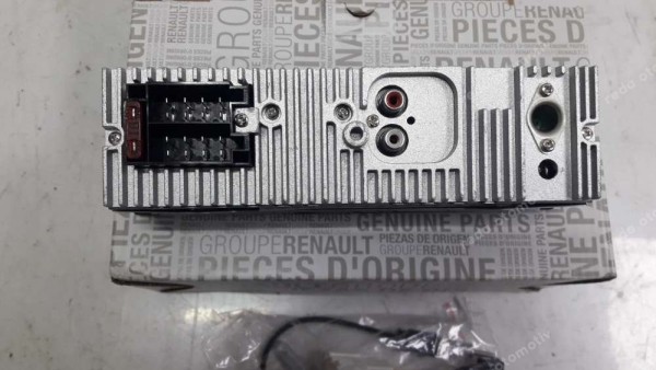 Renault Clio5 Kumandalı Radyo 7711960982 YP (DA-130/HA-130)