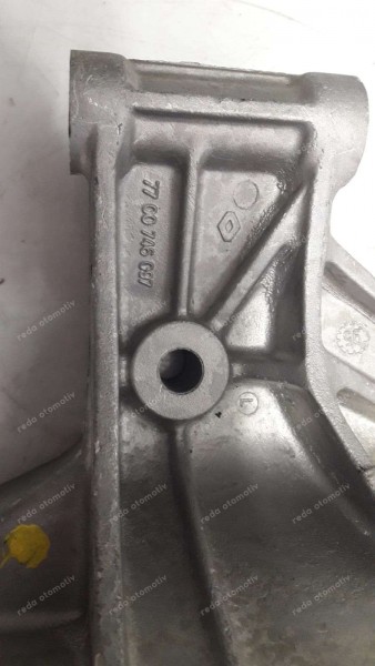 Renault  Thalia-Clio-Symboll Sarj Dinamo Ayağı / Alternatör Mesnedi  CA R11TXE-21TSE  RENAULT 11 FLASH 7700746097 YP (AC-120)