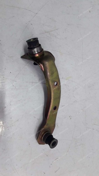 Renault Megane2 Beşik Tespit Sağ Parça 8200197452 YP (AC-120)