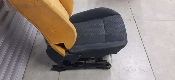 Ford Fiesta Titanium Koltuk CP HP [A-E-140]