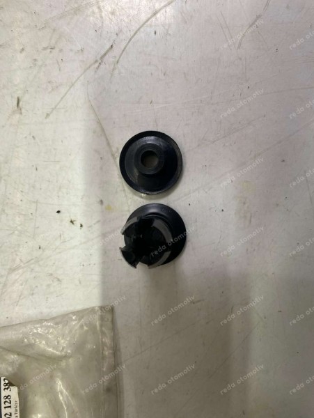 Renault R12 Koltuk Başlık Burcu YP 7702128382 (IA-121)