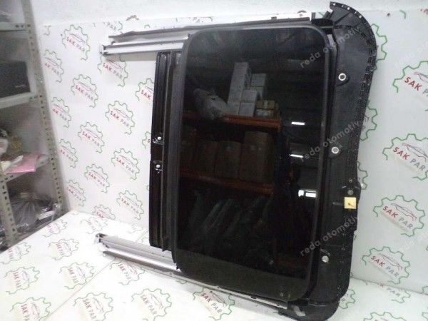 Hyundai Bayon Tavan Sunroff Orjinal Sökme Hatasız 81600Q0000 YP SP (LC-140)