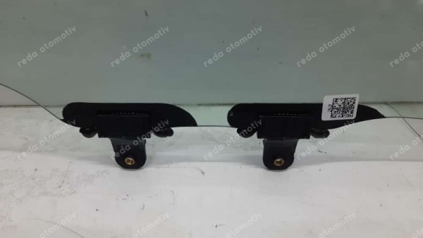 Hyundai İ20 Bayon Sağ Arka Kapı Camı Orj 83420-Q0010 SP YP  (MA-140)