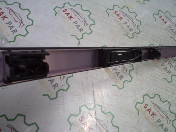 Renault Megane 2 Sağ Tavan Oluk Bandı Çıtası Orjinal 8200208486 YP SP (İH-150)