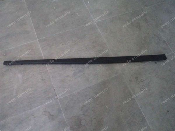 Dacia Duster Sol Marşpiyel Çıtası Orj 769528103R YP (İI-150)