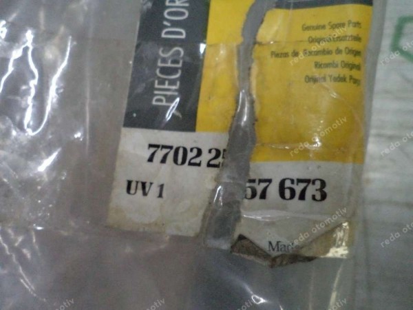 Renault R9 Sağ Arka Kapı Üst Bakaliti Orjinal 7702257673 YP (İI-150)