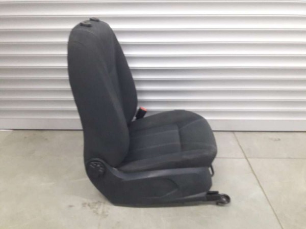 FORD FİESTA ÖN SAĞ TİTANYUM KOLTUK siyah CP(F-D-140)(E-D-140) [B-E-140]