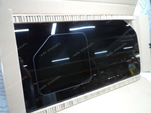 Renault Trafic 3 Sol Yan Açılır Cam Orjinal Sıfır 823014575R YP (LC-150)