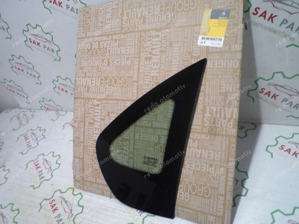 Renault Clio Symbol Sağ Arka Kelebek Camı Orjinal Sıfır 833065579R YP (Gİ-120)