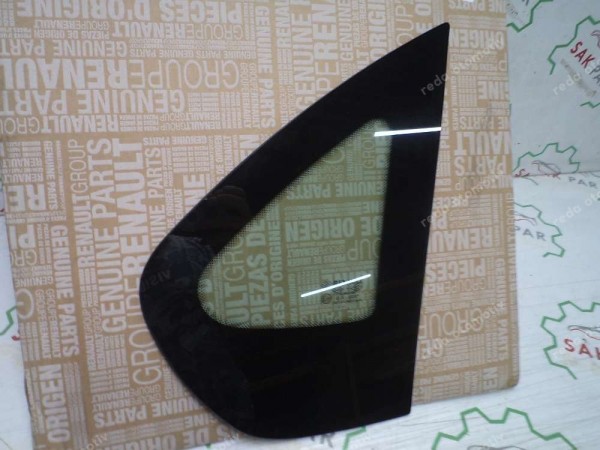 Renault Clio Symbol Sağ Arka Kelebek Camı Orjinal Sıfır 833065579R YP (Gİ-120)