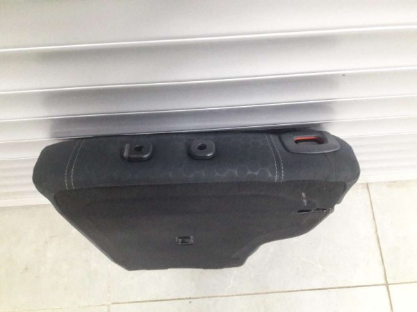 ford fiesta titanyum arka sAĞ sırt koltuk SİYAH  cp(F-C-140)