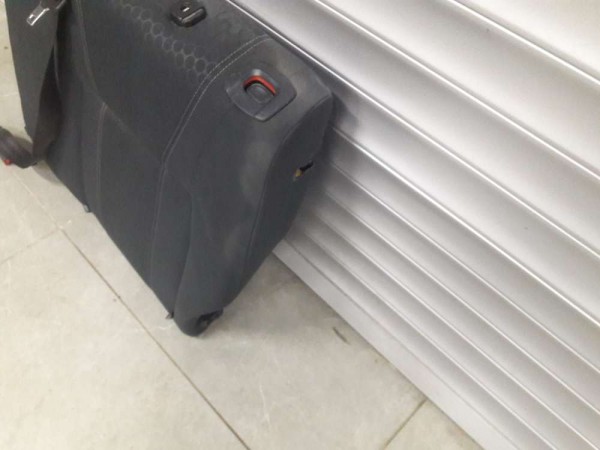 ford fiesta titanyum arka sol sırt koltuk SİYAH cp(E-C-140)